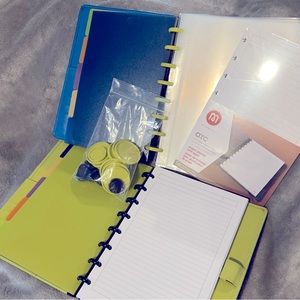 Staples Arc leather Disc junior books set (teal and avocado) w/extras